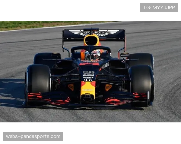 梅赛德斯车队积分榜暂列第二紧追红牛